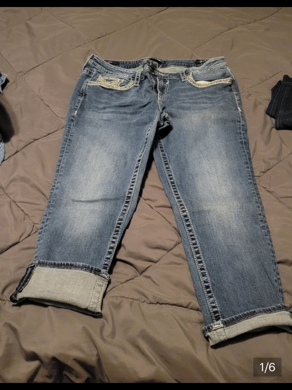 Vigoss Light Blue Cropped Denim Capris